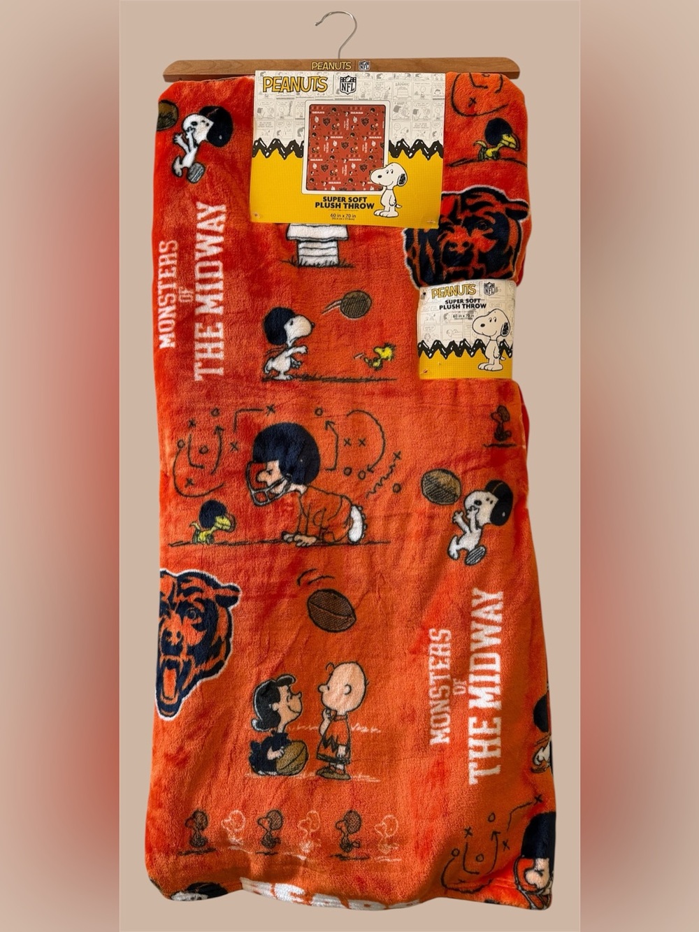 Hard to Find Peanuts x Chicago Bears Snoopy Plush Throw Blanket 60x70 🧡🏈 Blanket